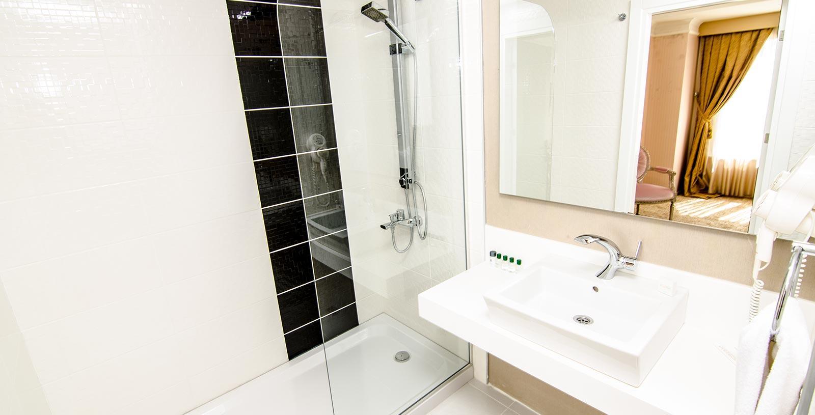 Sekerpinari Life Port Hotel Istanbul מראה חיצוני תמונה